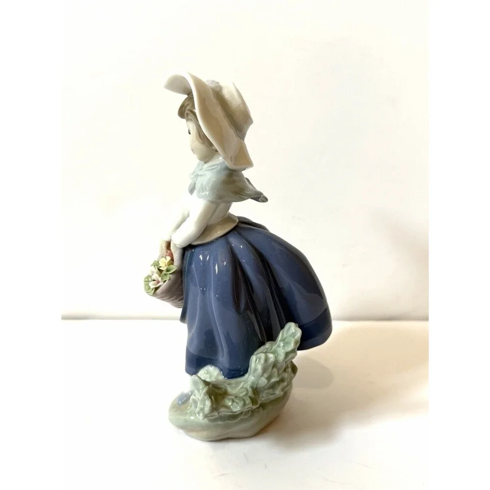 Lladro Girl With Flowers Basket Figurine Porcelain Spain Blue Dress Bonnet 1983